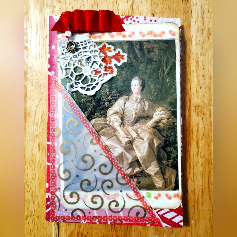 🙏 HAND CRAFTED Lovely junk journal with wallpaper cover. 68 pages